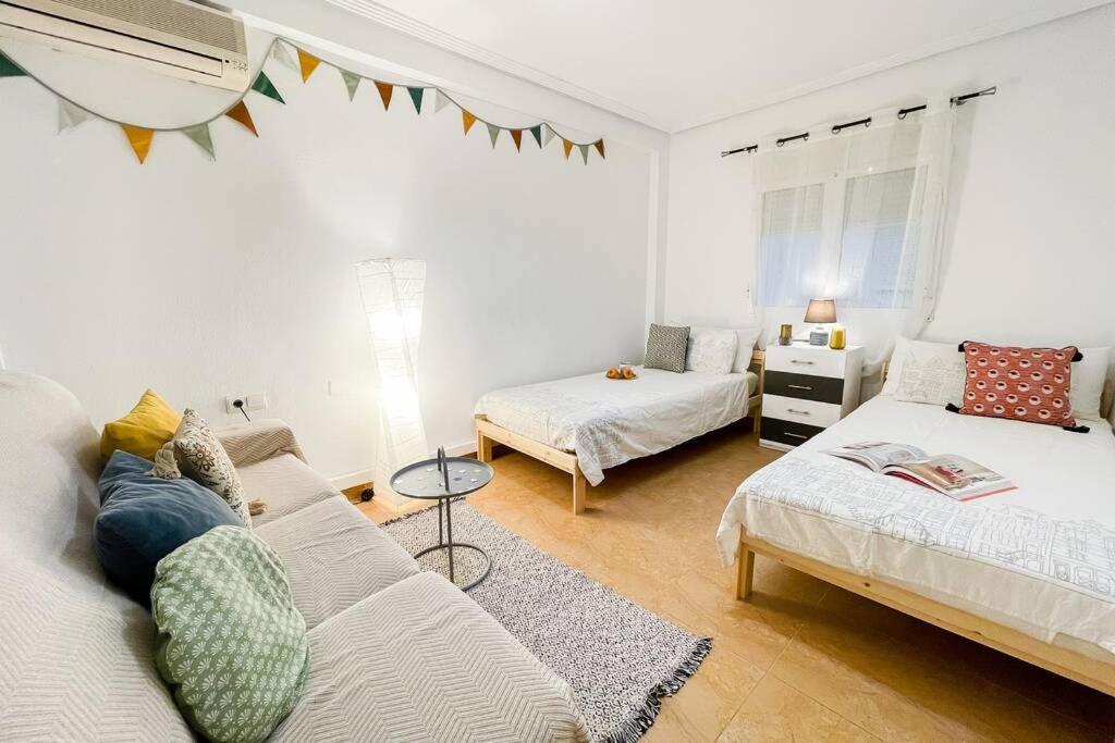 Coqueto Y Amplio Apartamento A 15 Min De La Playa Alicante Kültér fotó